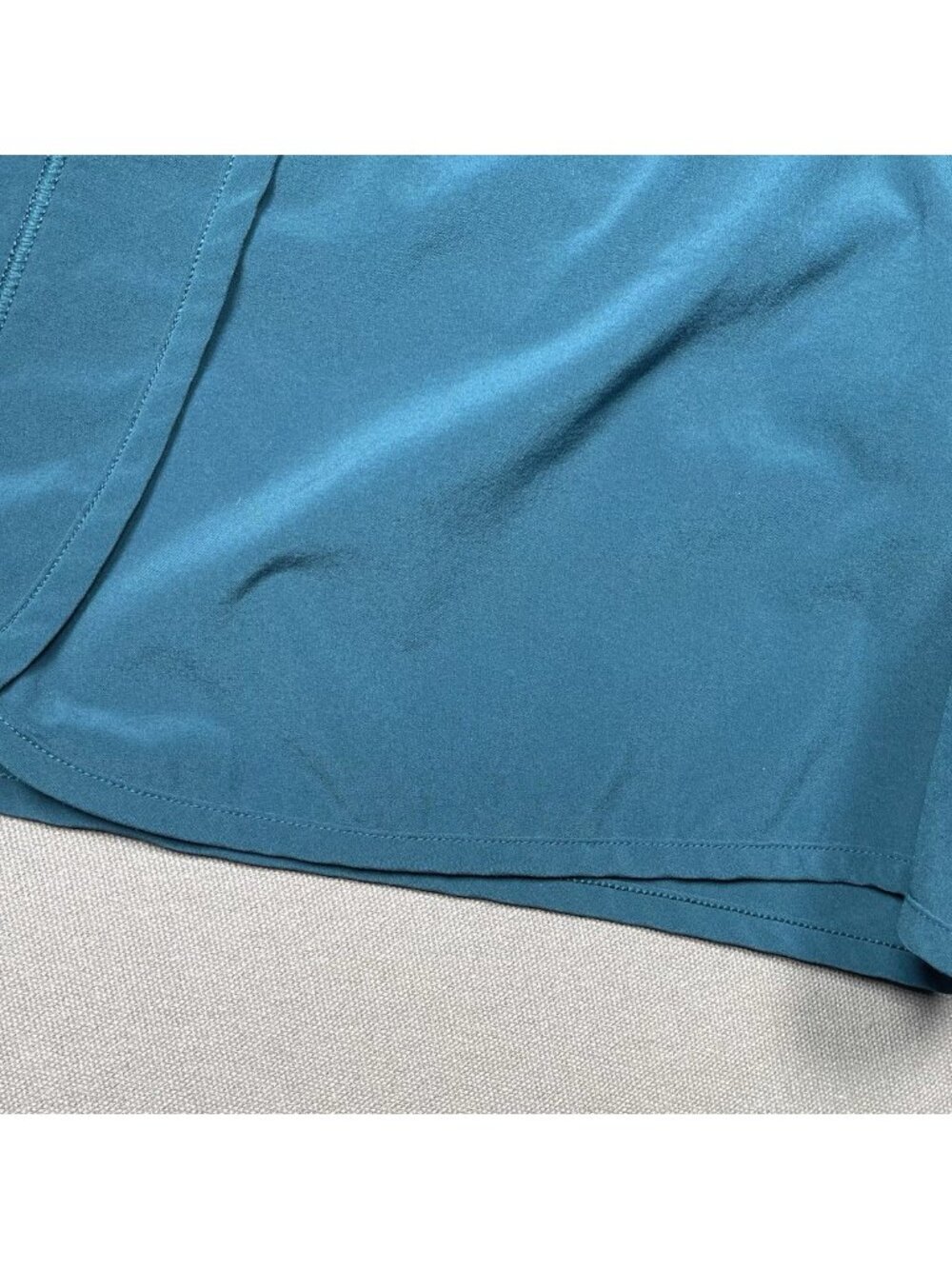 Lululemon Run Times Athletic Lined Teal Blue Shorts Inseam 4" - Women Size 4 - Picture 15 of 16